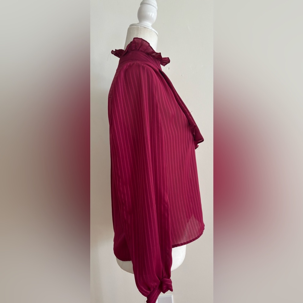 Vintage At Once Scarf collared blouse  Bow Detail size small - Picture 9 of 12